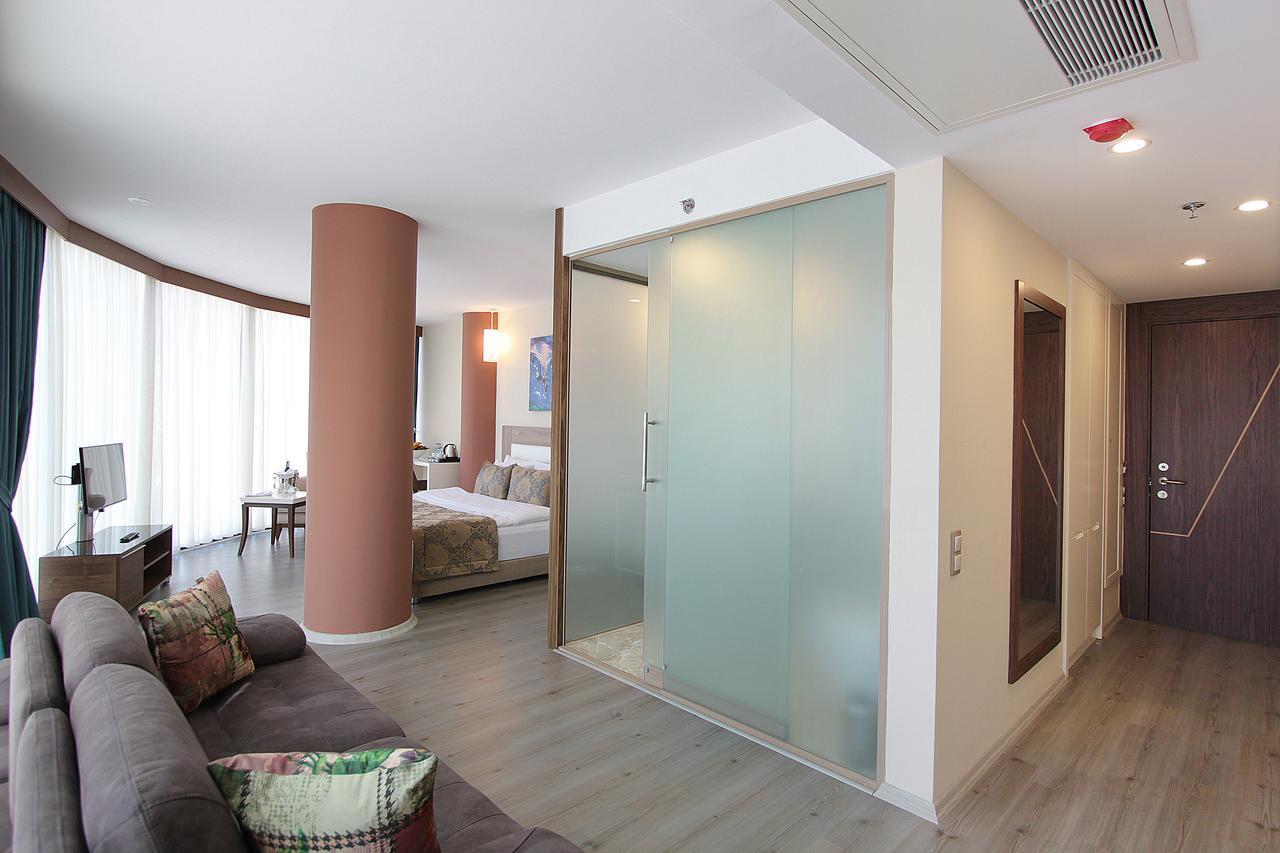 Forum Suite Otel Mersin  Exteriér fotografie