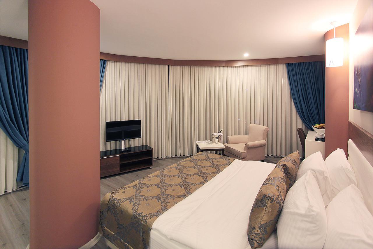 Forum Suite Otel Mersin  Exteriér fotografie
