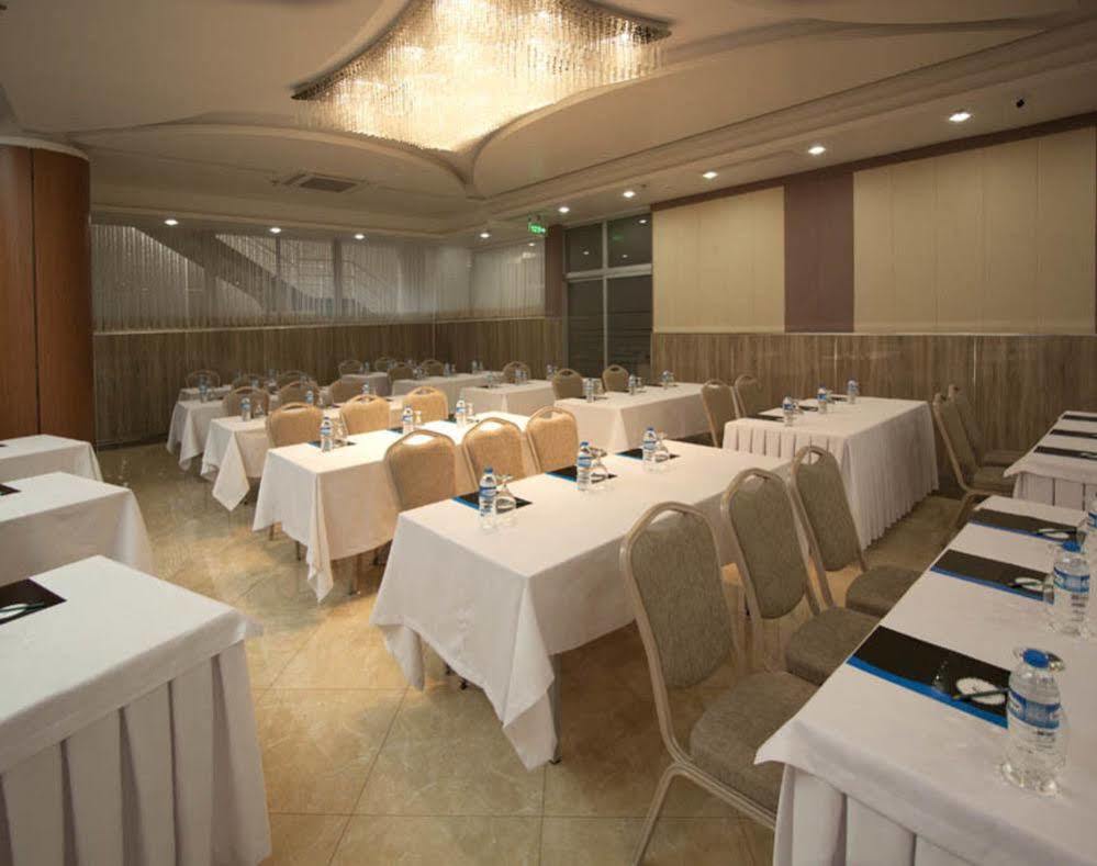 Forum Suite Otel Mersin  Exteriér fotografie